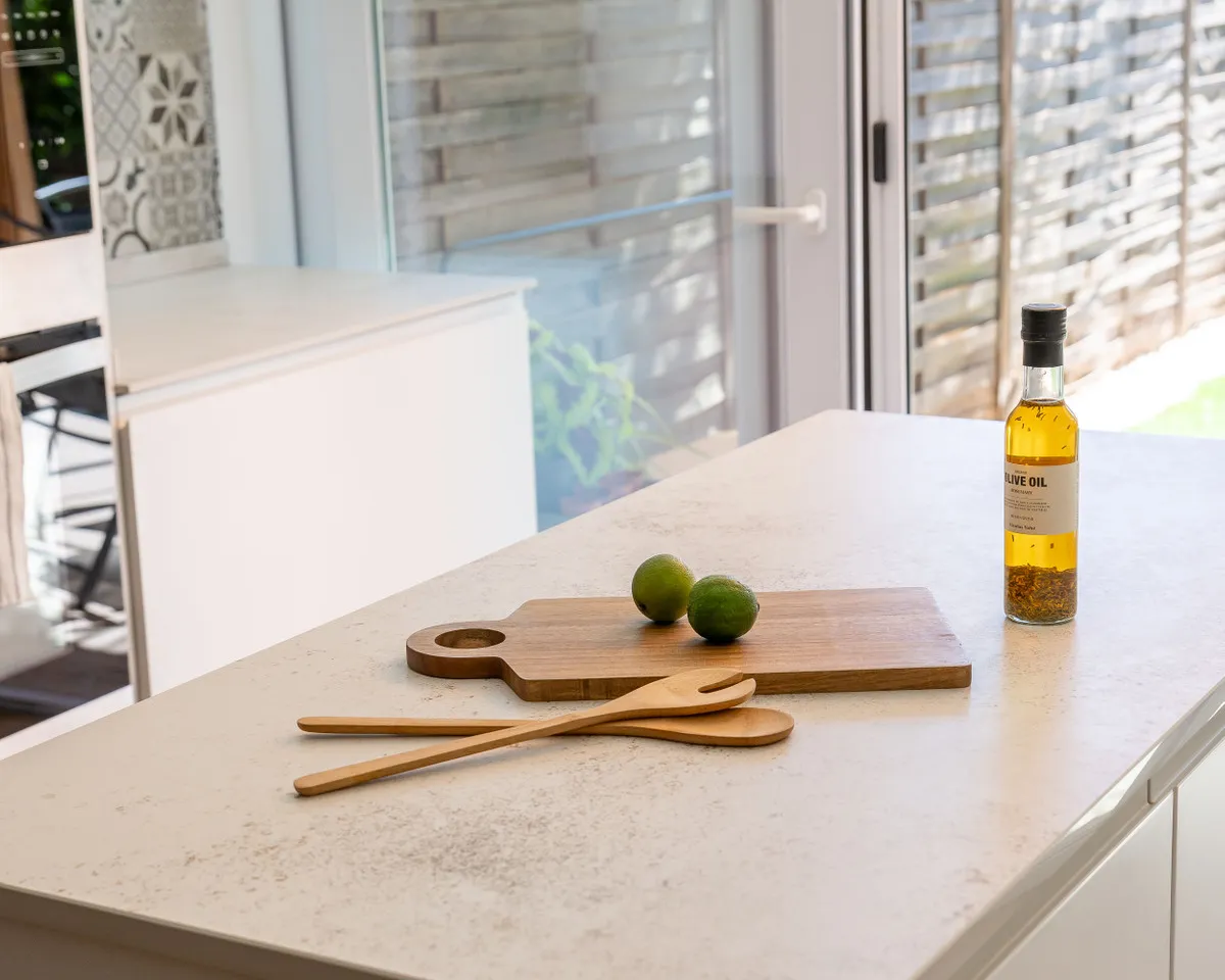 a94af6b2-125e-4e80-a290-4342326e188b