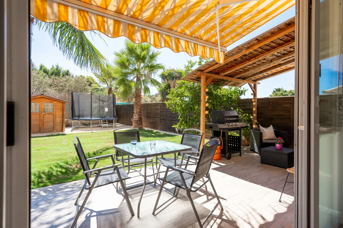 ee7f912d-7175-42a1-807e-97e12c7becc8