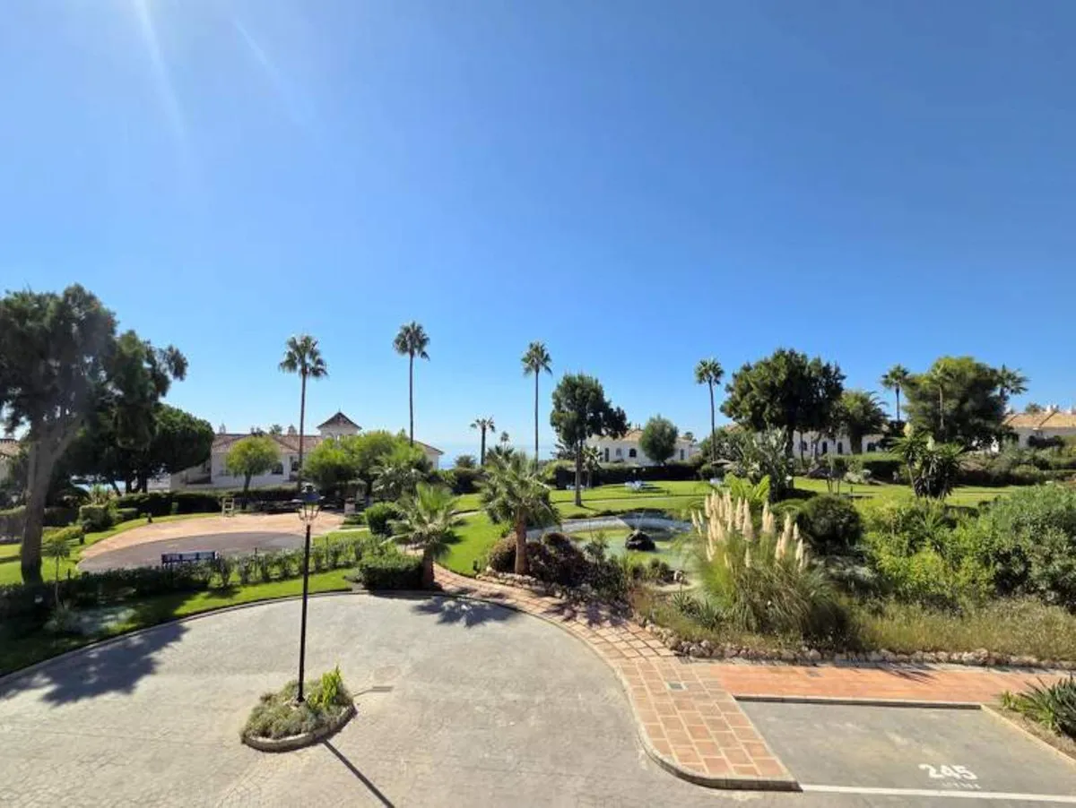 368ff43c-ab5b-482b-8ce1-ba7904fb5ee6