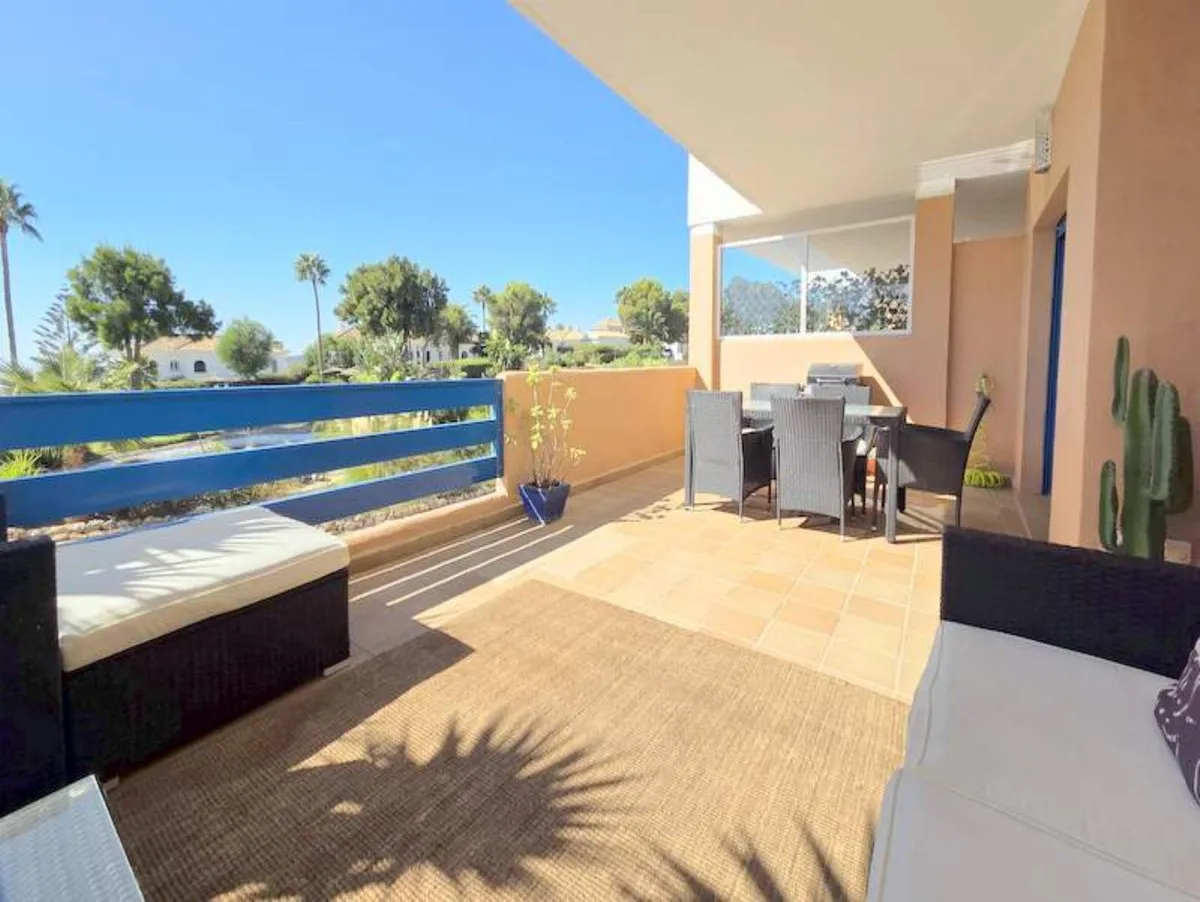 f9400a4b-c258-4adc-9c50-9049d85bde24