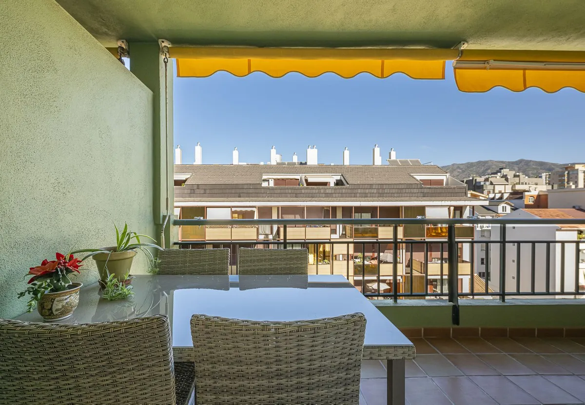 2b8c3e16-2e60-4fdb-a9f4-e7403aa759b4