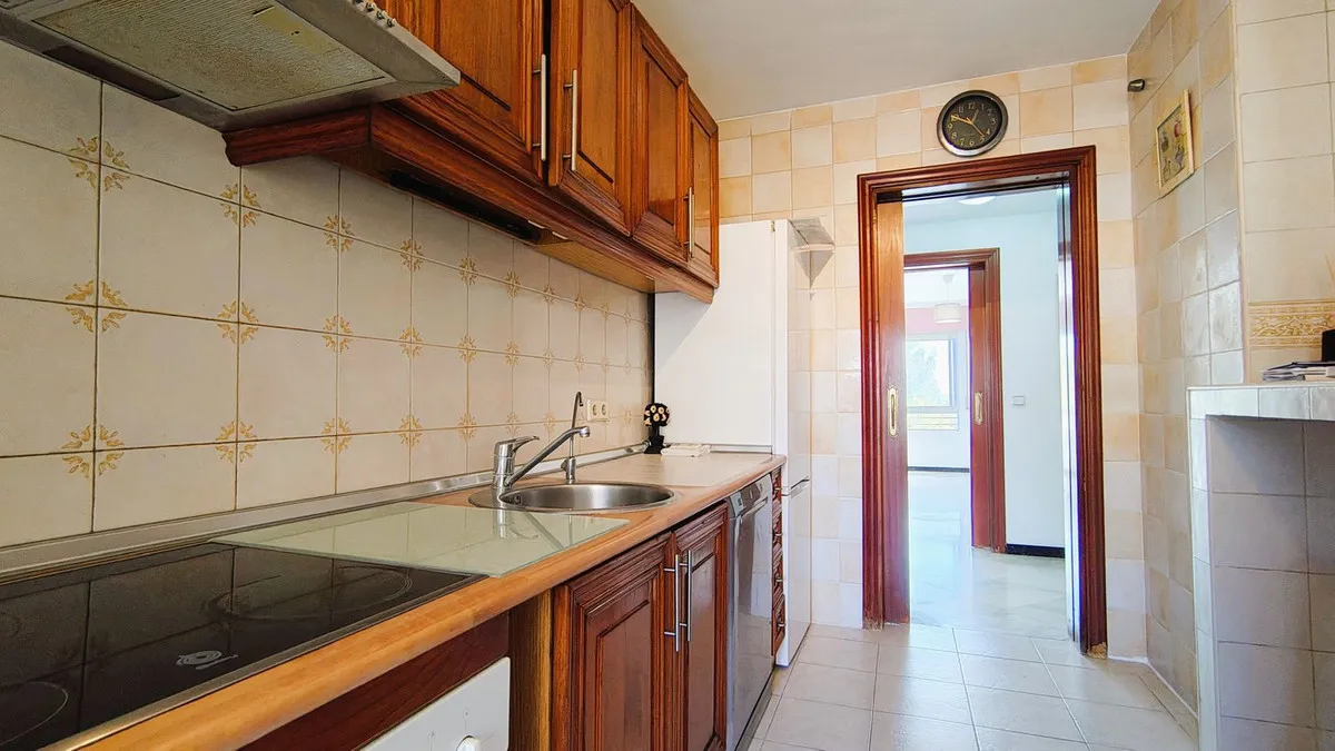 47027992-e285-453b-aa39-6d7ef6b82b97