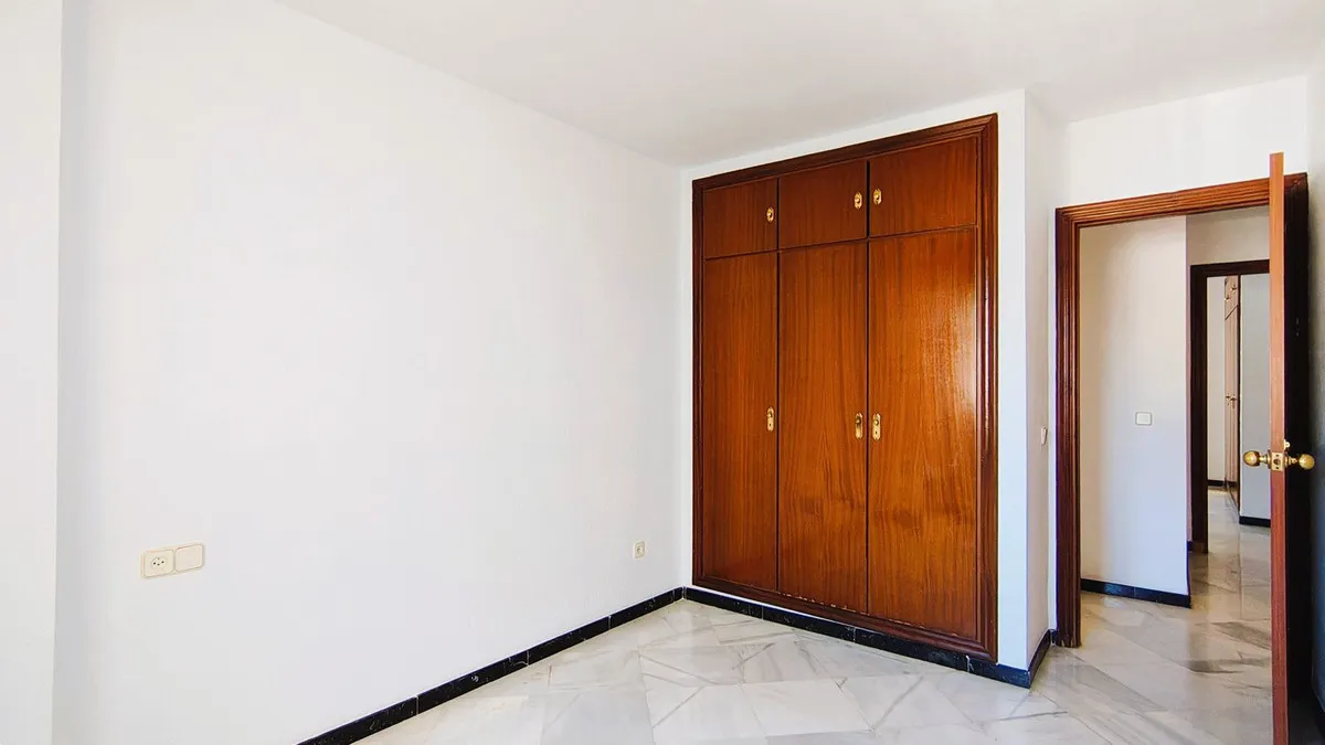 83655237-a72c-4b1f-9b88-f7c73d170f15