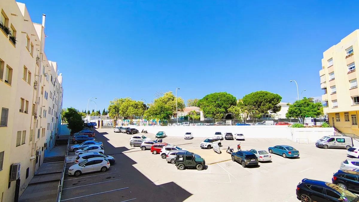 83dac72a-f9da-4b26-b216-e1fe8ba219fe