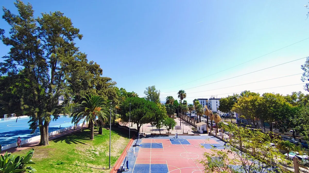 f9effe17-e4d0-472b-a9eb-f714d7835c29