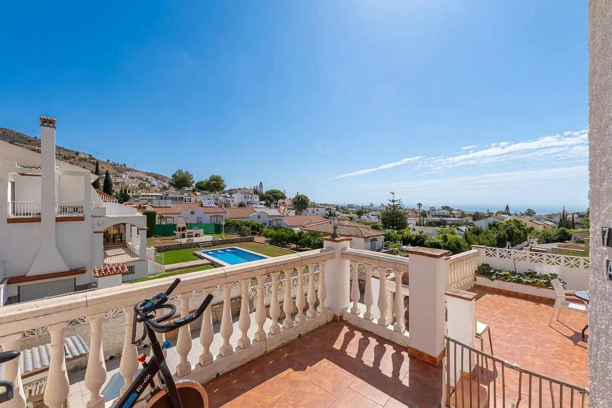 1f5d1abd-9973-401e-9839-a23d1fc5dc0a