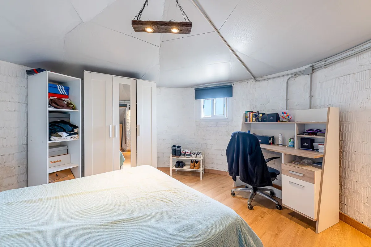 3d680d54-b77e-48d3-80db-de8d17a89f45