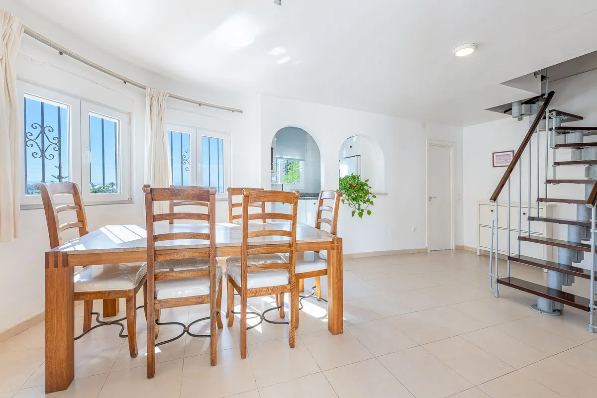 a6e29b55-d951-4366-bd10-fc755fdbff4c