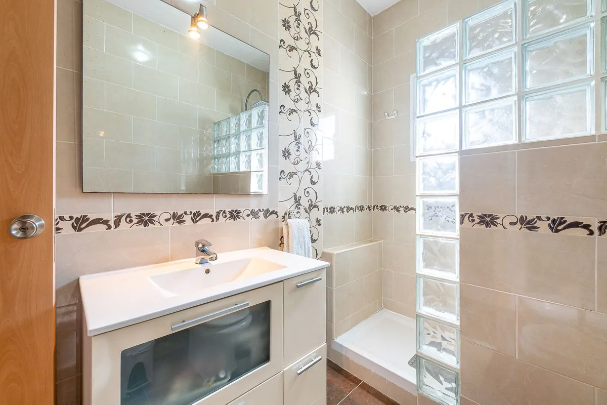 d090980d-8f11-4b8b-9ed8-573867a90851