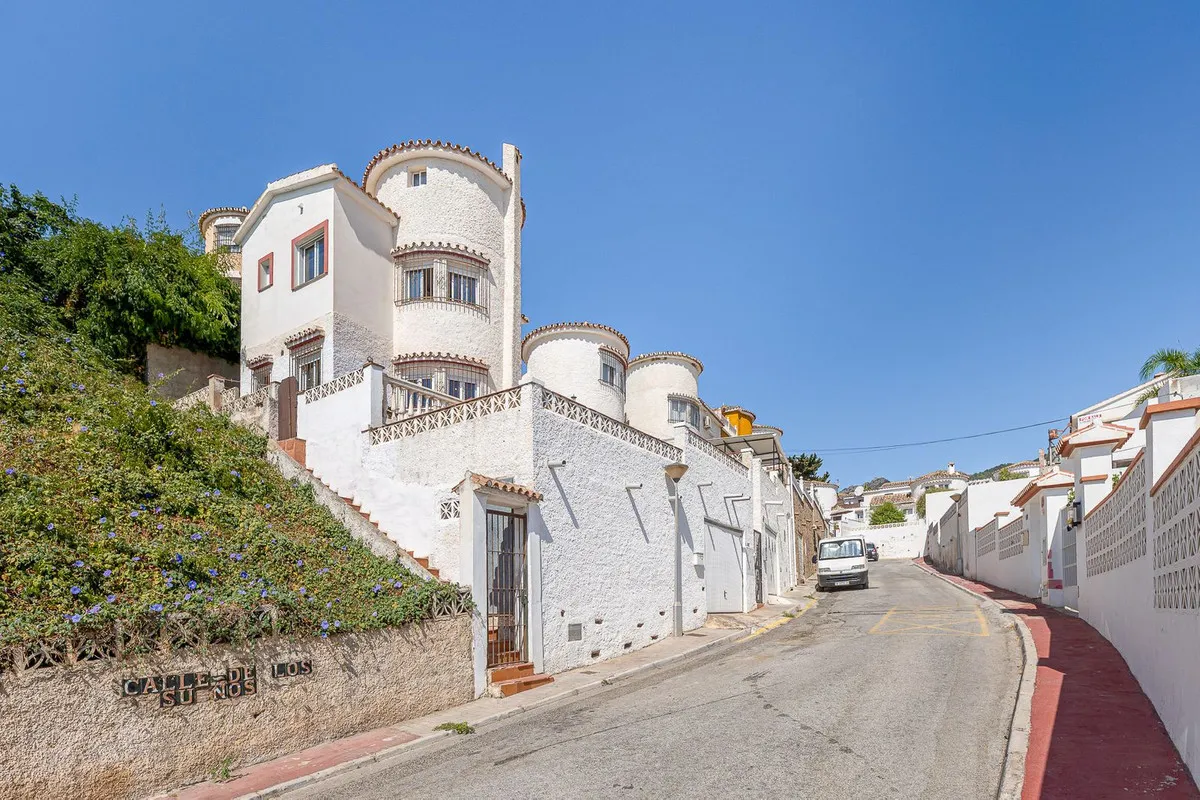 fa87819a-482b-4f9b-843e-8bbbf437e6bd