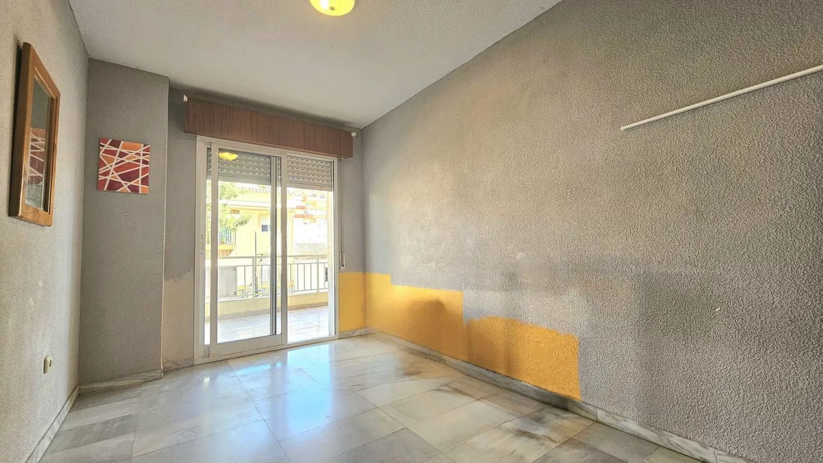 319ae63a-585a-4c1b-b8e8-04861a8b09df