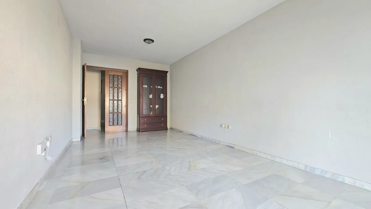 f8d1d572-380c-4f96-ad96-f6ba16f4a6ff