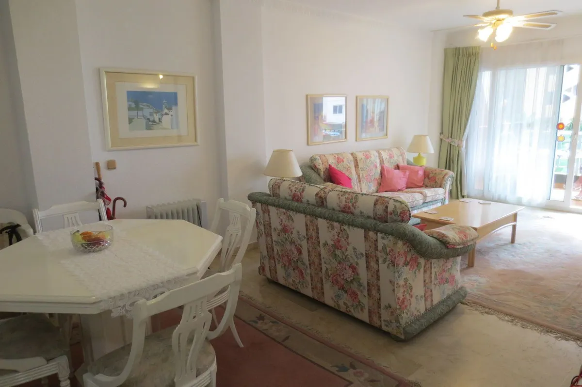 5980fe8f-0072-4fc9-8189-633e9a261241