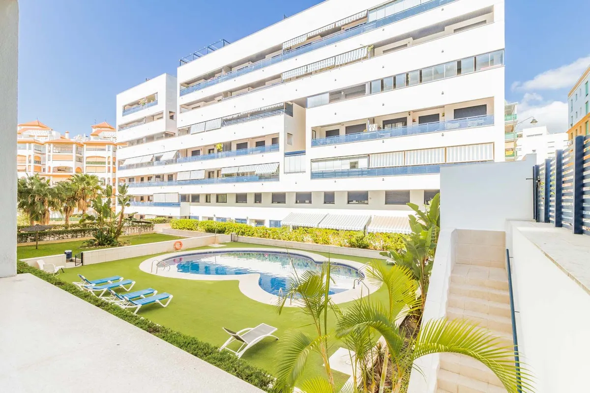 49af0d87-49dc-4002-9b76-d6ac4ce1263c