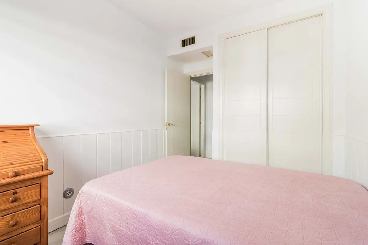 6017b00f-a858-472d-ae96-04465d55dcd6