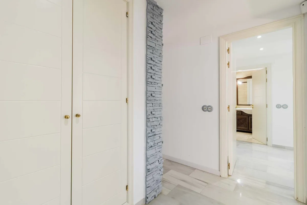 6b639093-a9e1-4638-a1d0-e9d9b2bb24f3