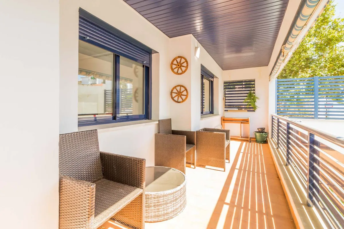 abb52de0-e7ef-449b-b6ee-d67934a87ba6