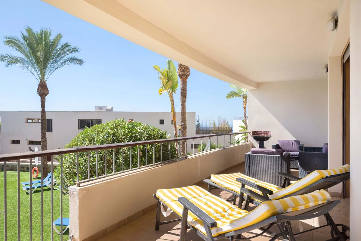 004bdf3b-80d3-4e34-b2dd-23a78d6ec239