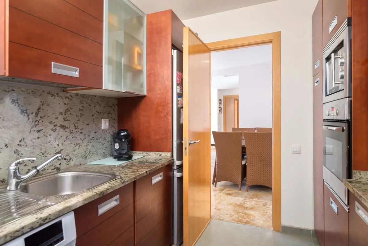 274fec52-a750-4a0a-9d3b-aff2d57c5886