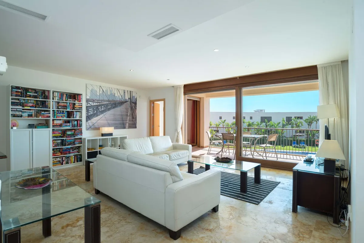 65ad0a8f-9521-4512-9356-a12f857c9c1e