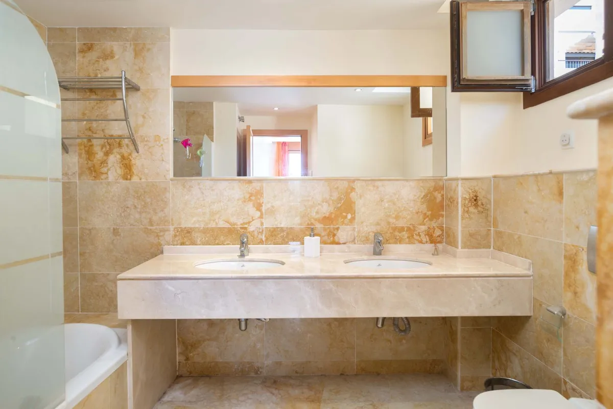 89f547b8-d4b5-4fcd-9b0d-4402c9a22d7b