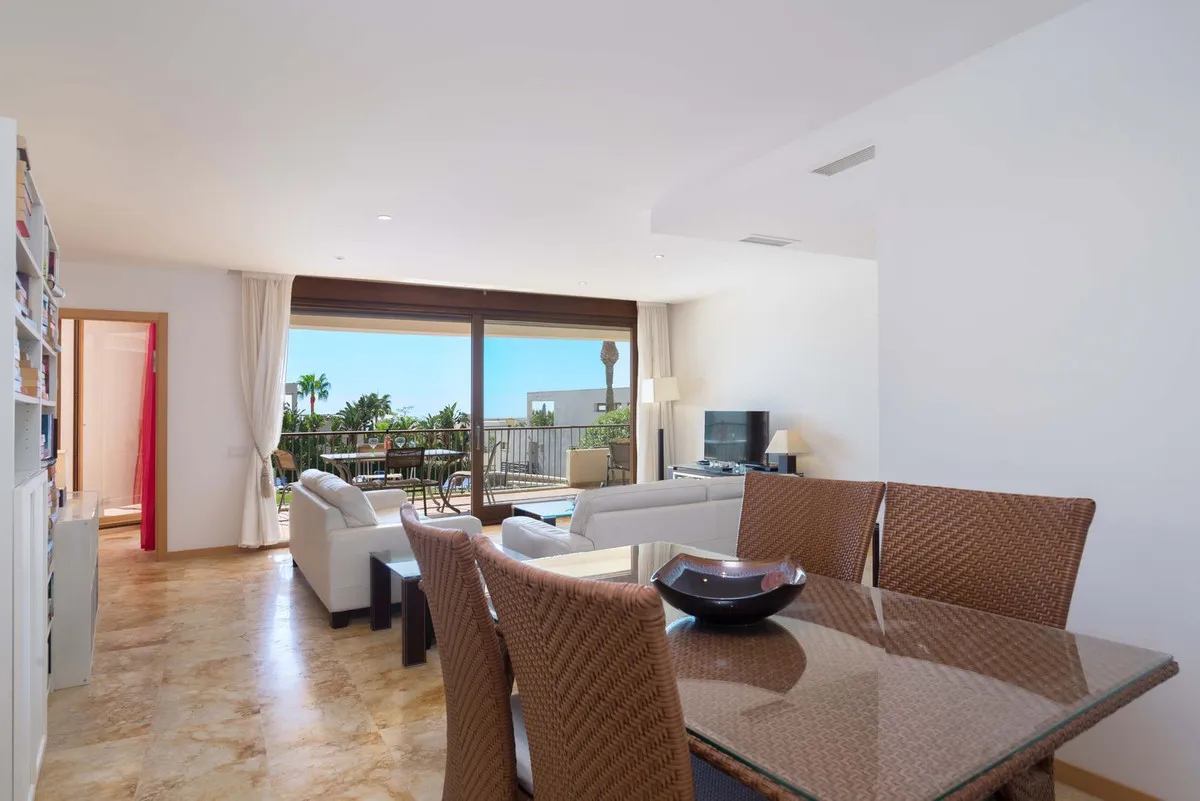 f9162c2e-87fe-4d4d-8869-bf038ac03f56