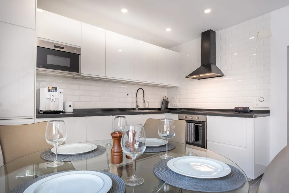 7a2e58c2-c308-4189-a1d6-aa2635e2f552