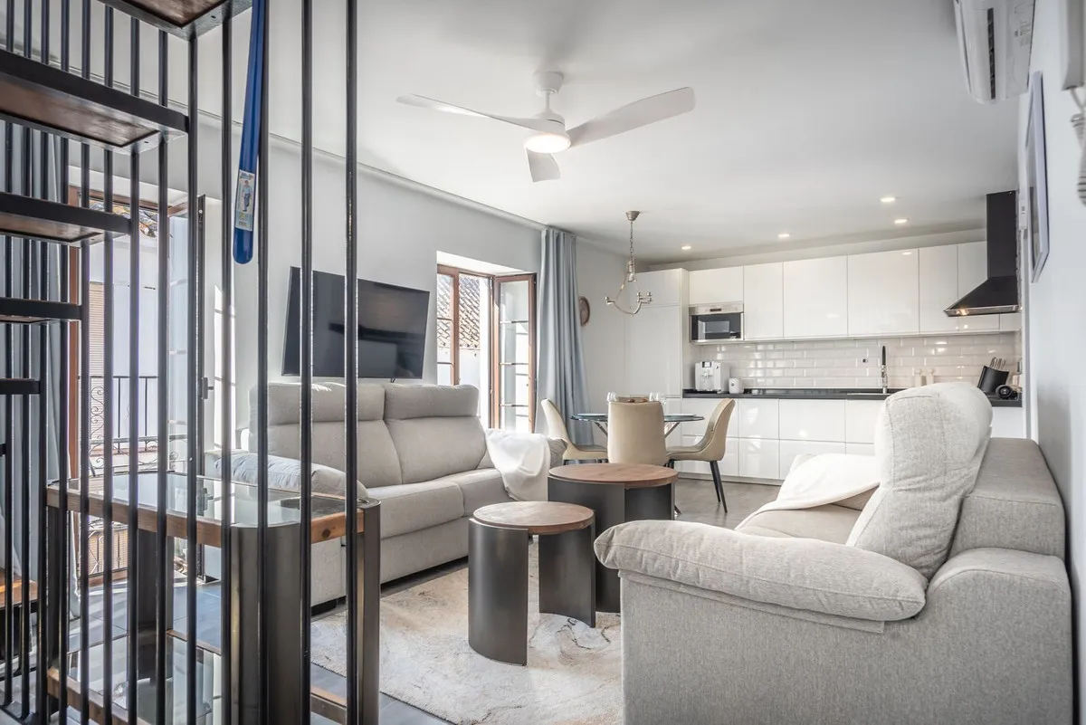 dd8e3ecc-4ad5-44b0-a913-d9de4bb26571