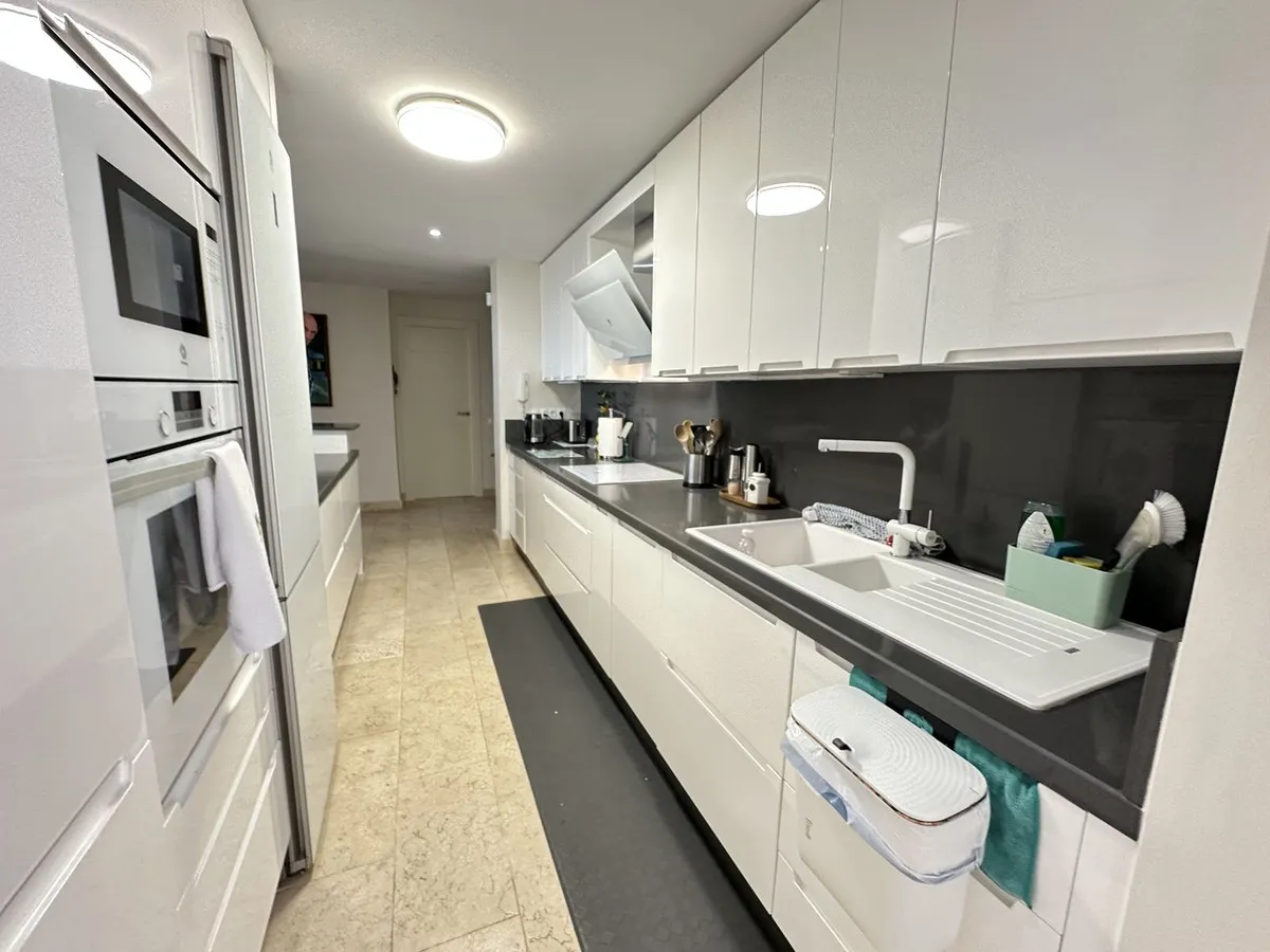 8b331653-99a6-4e59-b000-68e9cb36143a