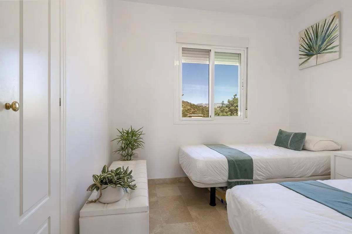 6efb3219-e60d-4fb4-9aec-d949dfe925c7