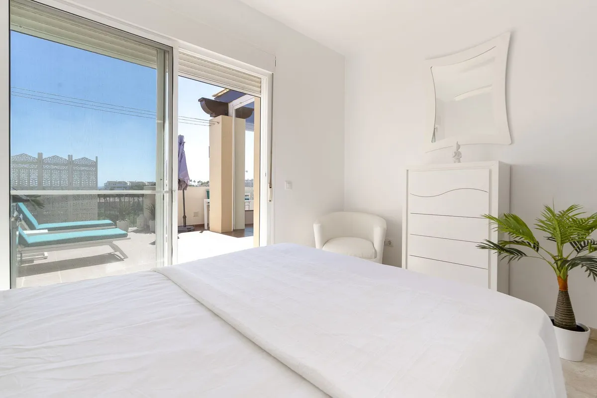 a6118a8d-d4e5-4b29-9c1f-ac46b7695dc3