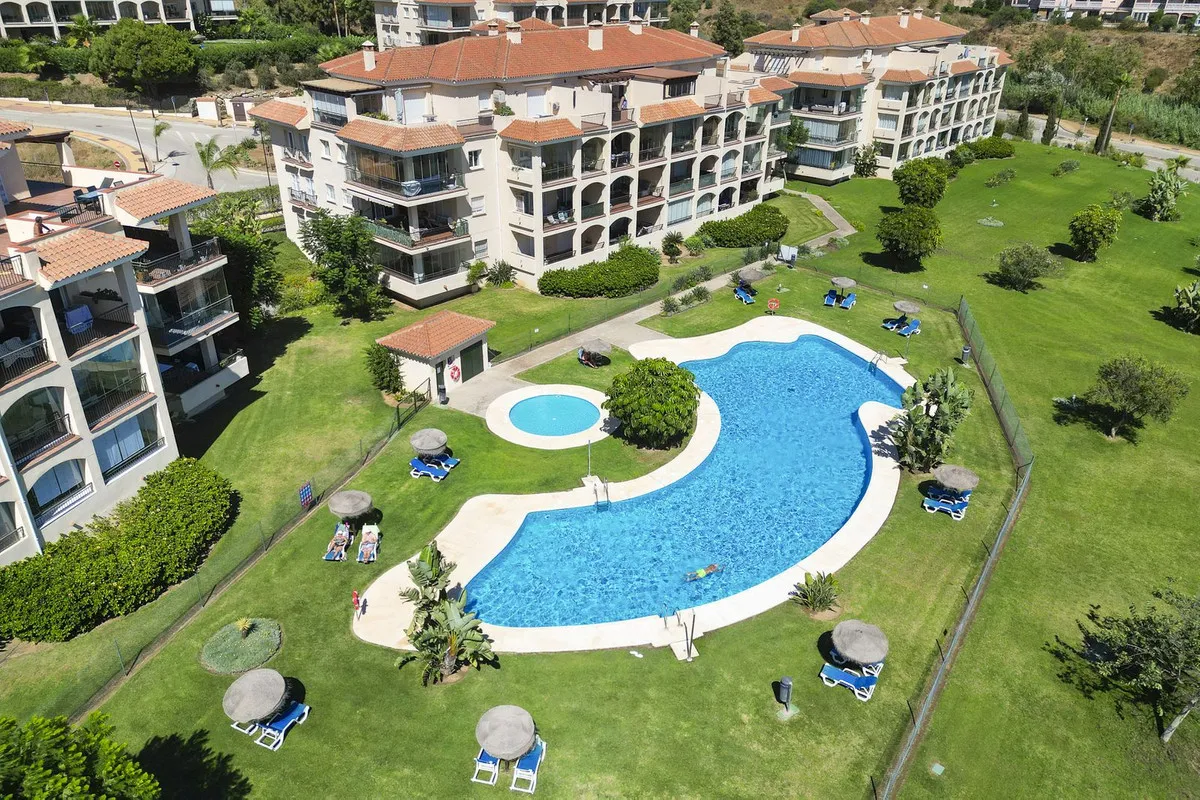 bc1e2d83-0ab7-4e2f-94e9-b1b7e674dab8