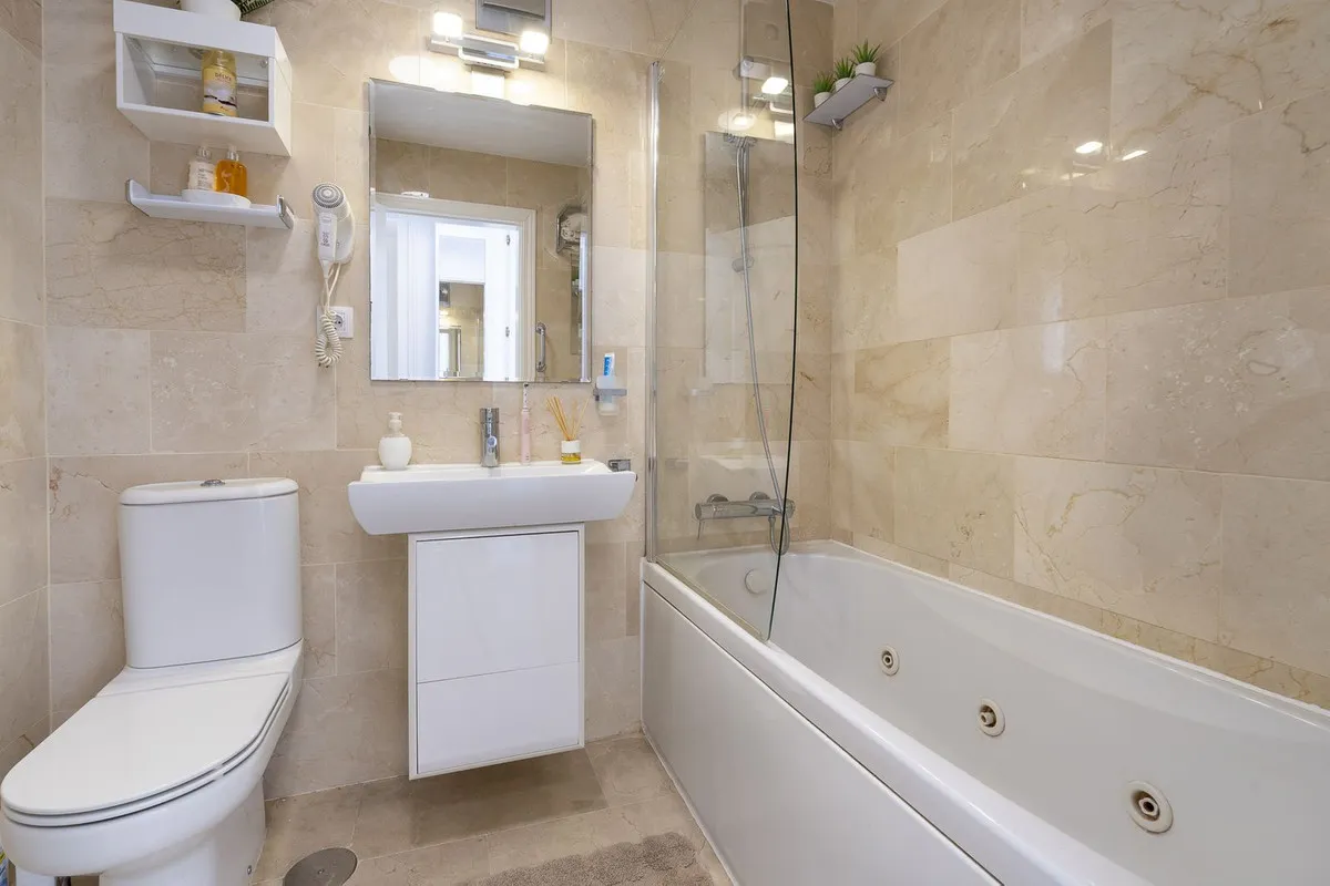 f94834c6-1a72-46ab-8894-9b819b2b0d6d