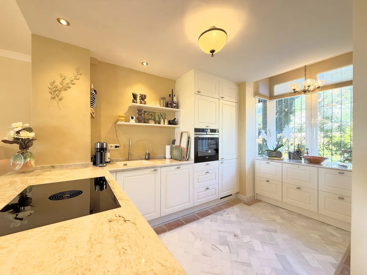 5b93690f-01f3-43a3-85d7-614801102d75