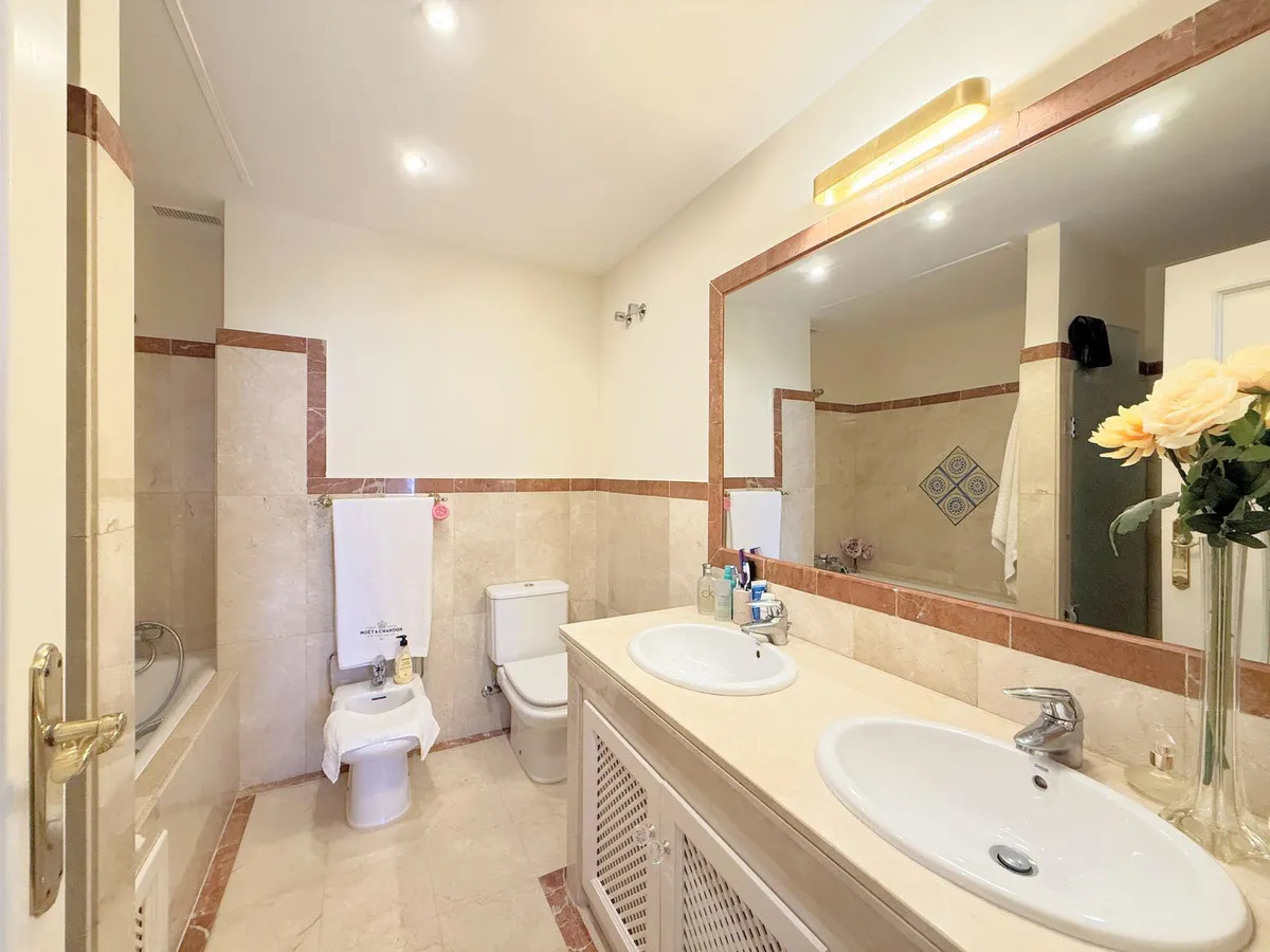 d8c0f74b-da63-471f-b010-d88a6dc1ae2f