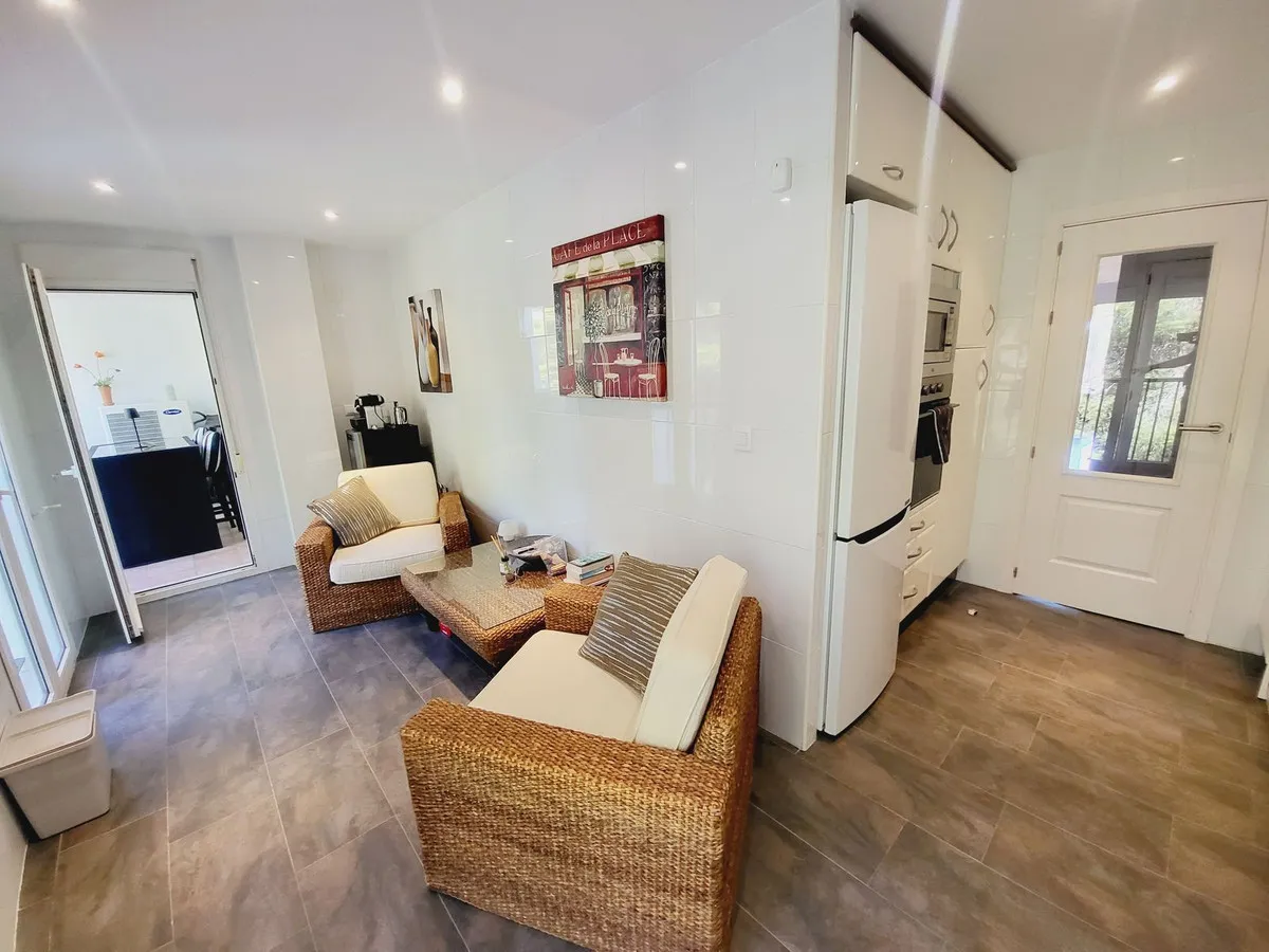 3dc06930-741b-4ef4-918b-6950eaedb85f