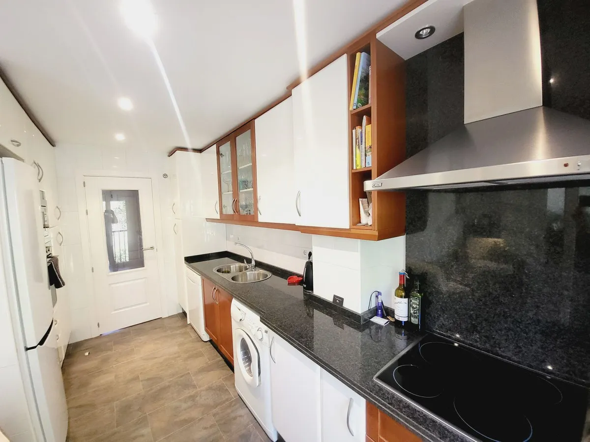 beadf526-b1cc-47f4-892b-ee56fecd4074