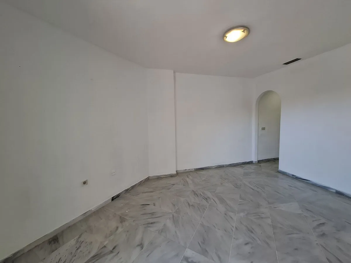 2252be01-606d-4754-8c9c-c7837bea3559