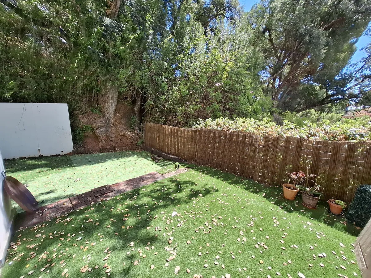 9fe1edeb-b124-42f8-8095-8947fdd9332f