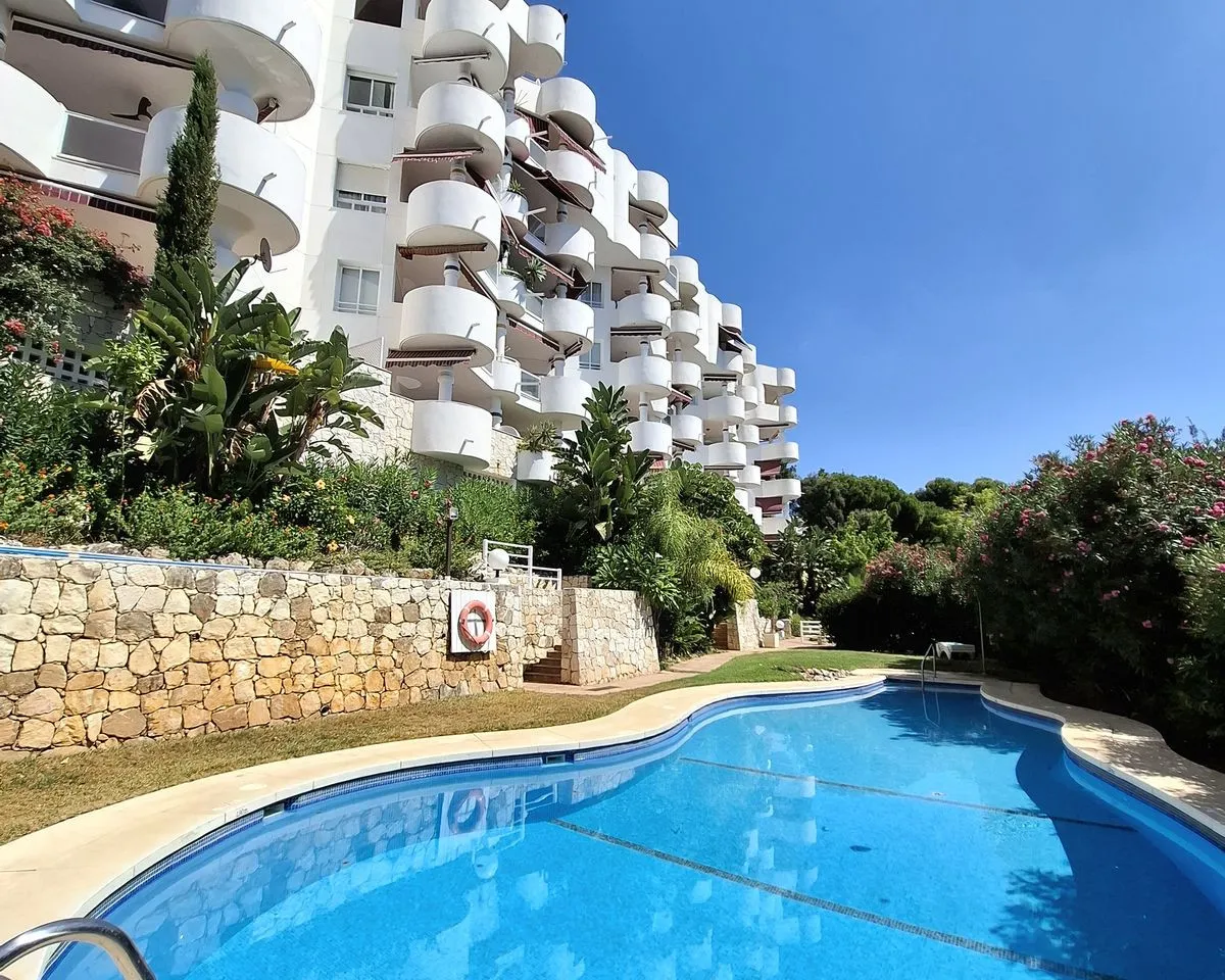 ba33baf9-3046-4856-8abd-1de9122631b5