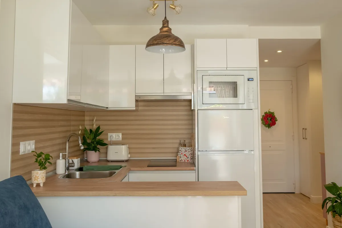 b7fcde60-8241-46b8-ba4a-fd1f9f01fa1b