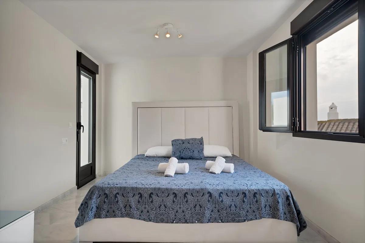 15fe86fc-a3f9-4e2e-bf90-ae744df4c926