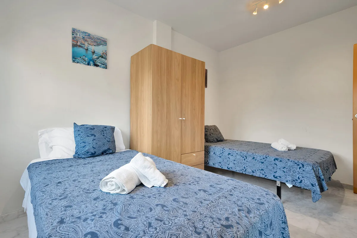 ff402070-3e9d-46d9-bc6f-dede874a0d6e