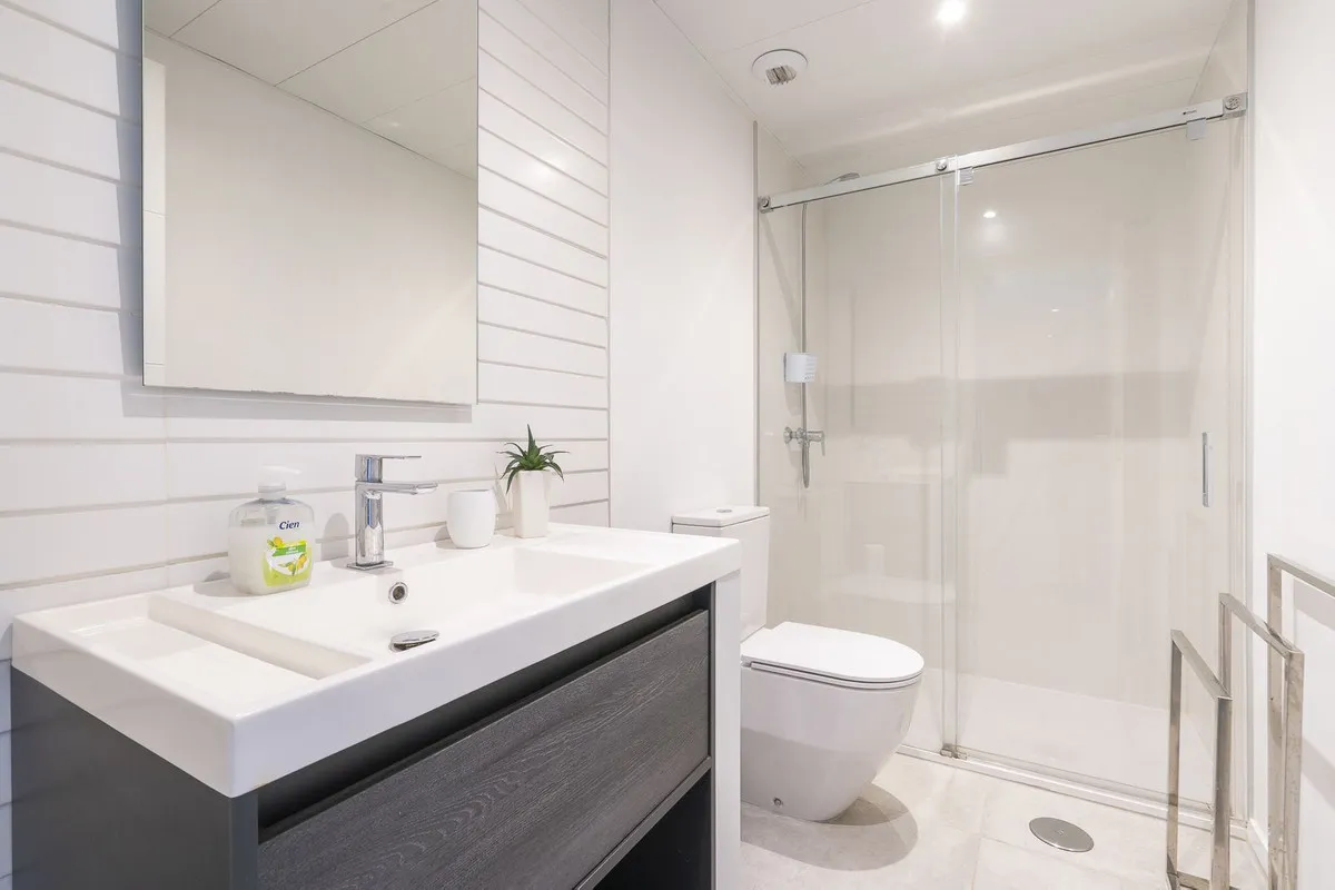 a840c24e-b8e4-42fe-b930-a332bef9991a