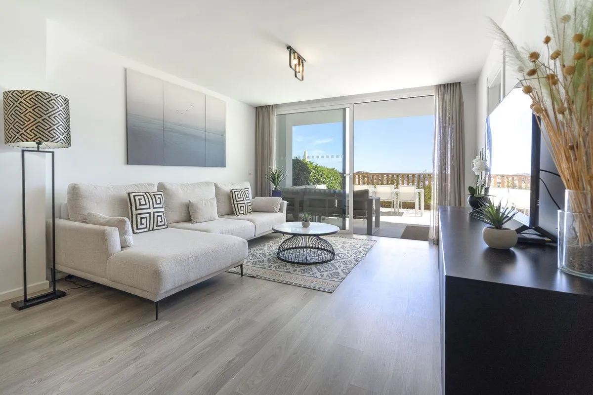 d623726c-283f-46f6-8fd7-f2c405380eb0