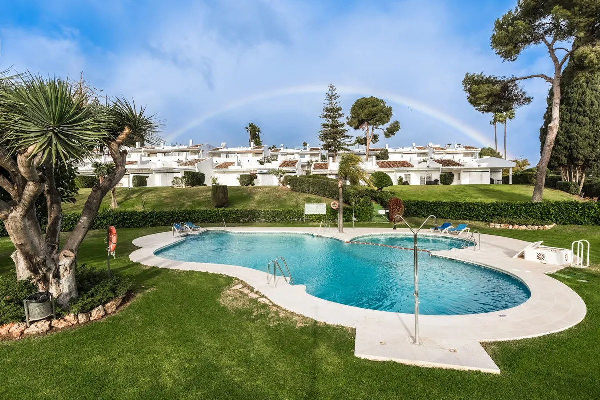 b5acb578-9fb5-487c-87eb-85b5c05fa670