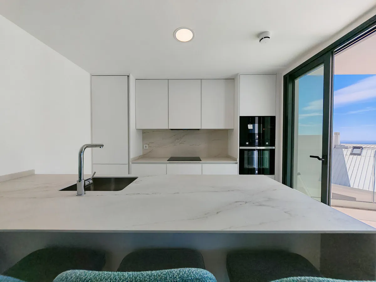 3b016a79-b952-4ae2-bf0f-e0c9ed196eb3