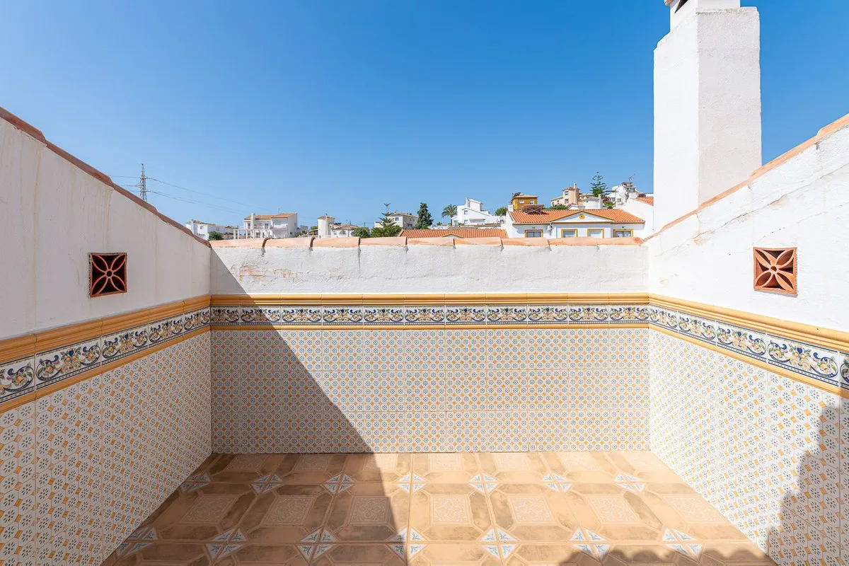 e651c818-025b-4ddc-8e03-5ff40ecb0277