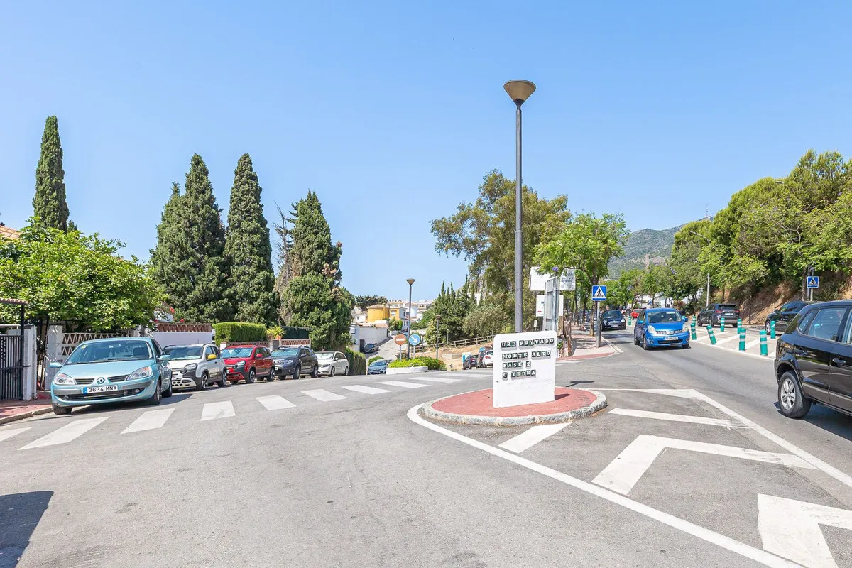 f96cc61a-8574-4828-9339-0440d13fa2d2