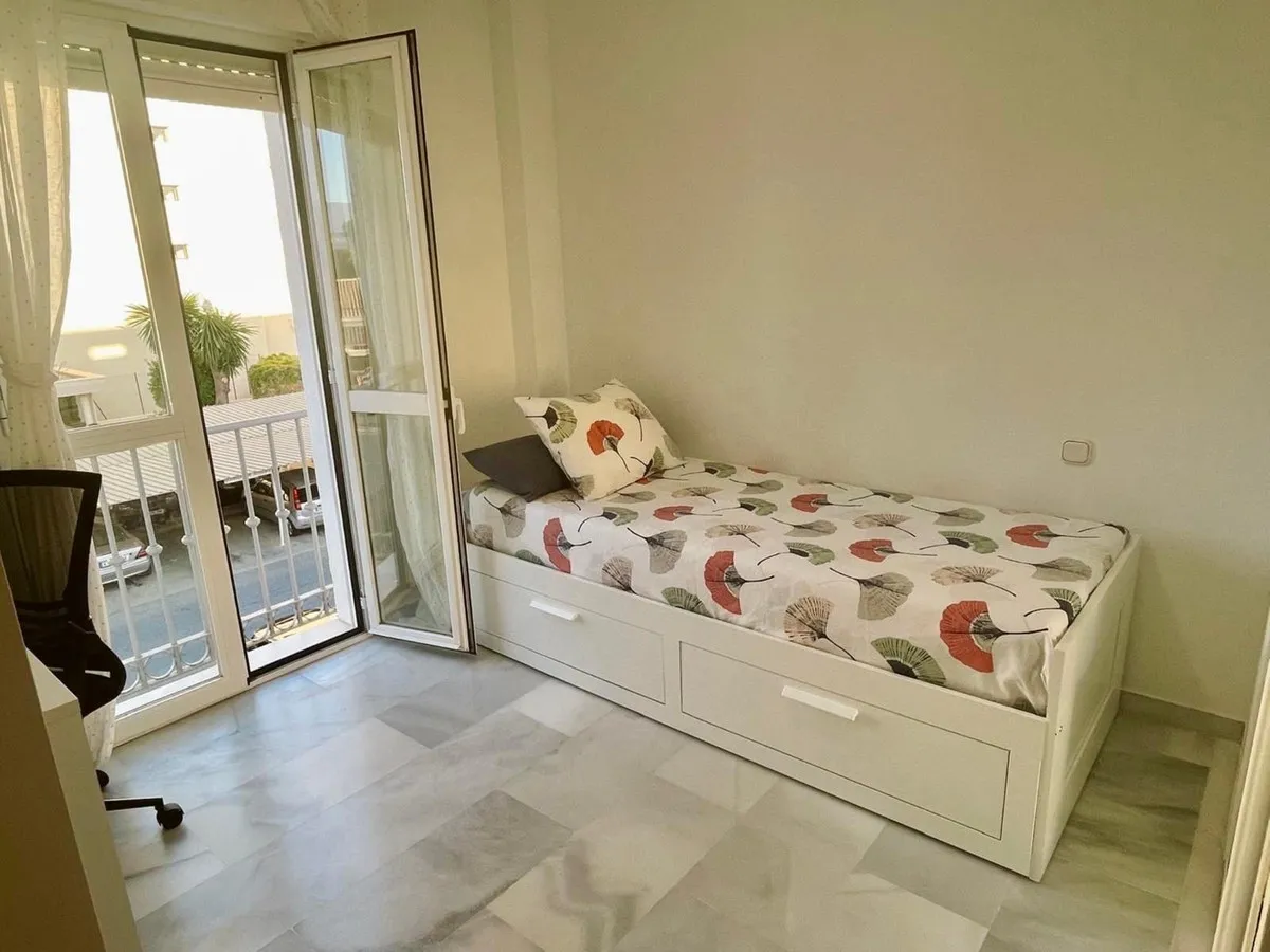 3b8b44cc-9e4f-47da-9af2-bd40ed3efeac